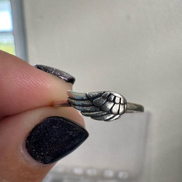 925 Sterling Silver Angel Wings - Picture 1 of 6